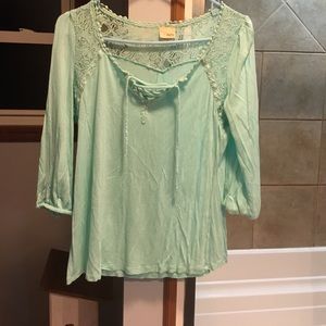BKE mint green top