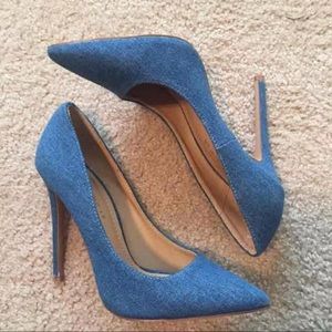 Size 7 Denim pumps