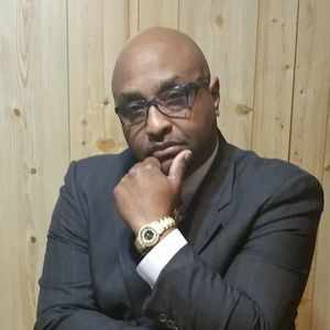 Meet your Posher, Lonnie