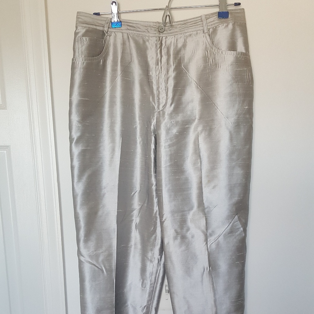 ***SOLD***Dana Buchman Silk Pants