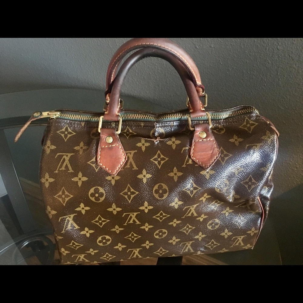 Louis Vuitton Speedy 30