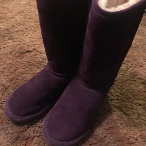 Purple Bearpaw calf high boots