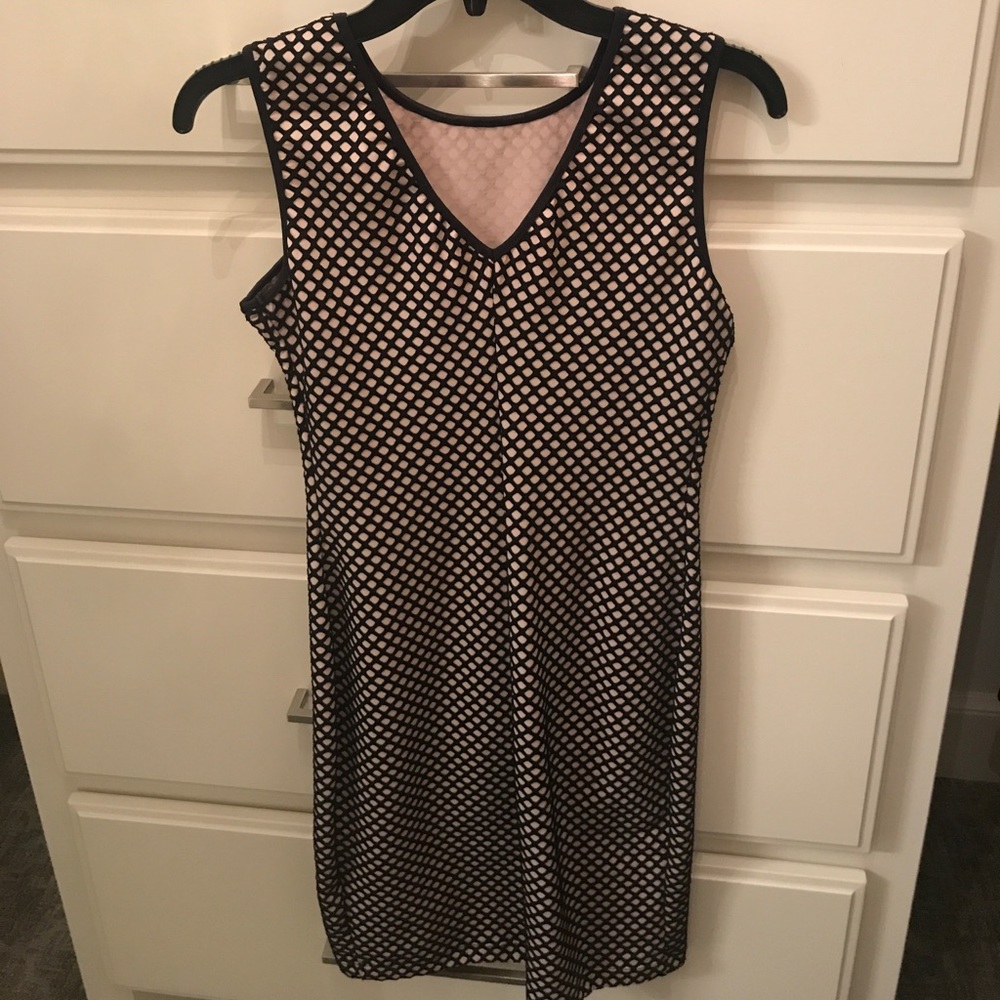 Dress - Picture 2 of 4