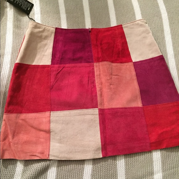 EXPRESS Suede pink color block skirt - Picture 2 of 9