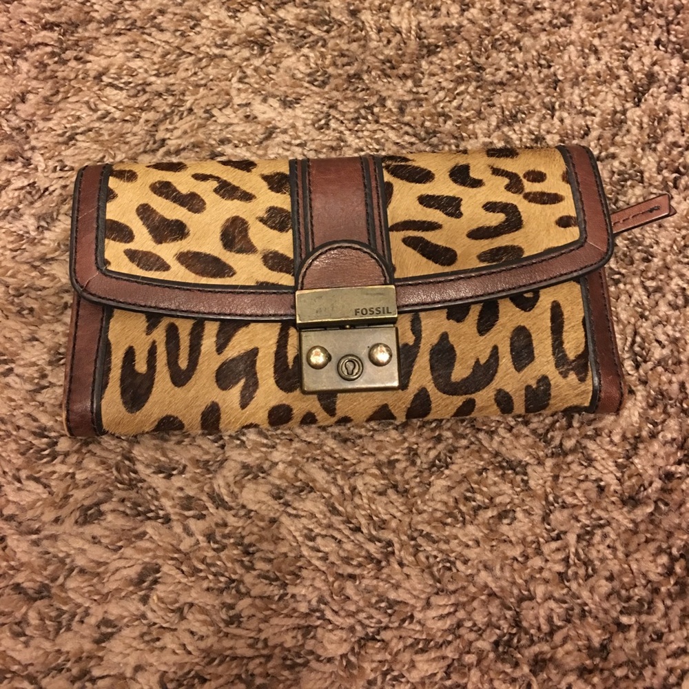 Fossil Leopard Print Wallet!