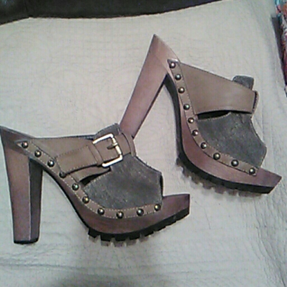 Jean and leather heels