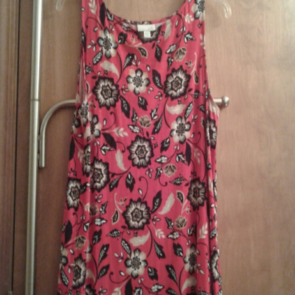 Floral red w/ blackand white leaves