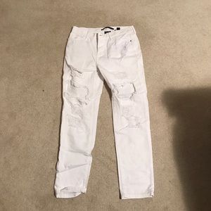 White denim boyfriend jeans