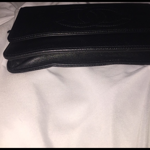 SOLD!!!!! Chanel caviar timeless wallet on chain - Picture 4 of 8