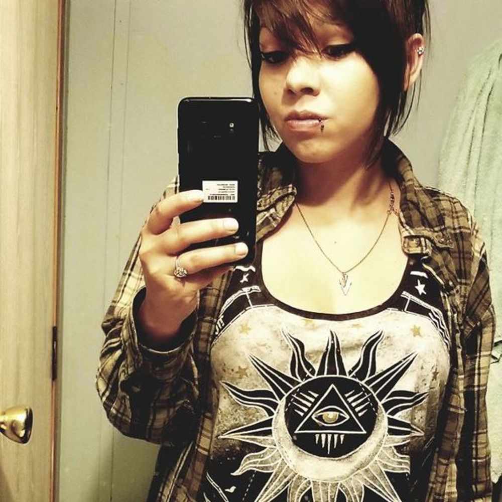 Meet your Posher, Jami