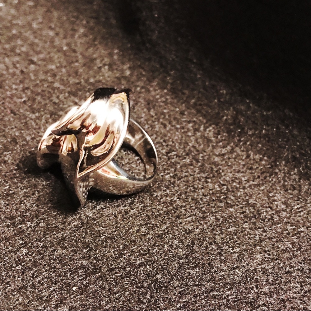 Stainless steal  flower ring - Picture 4 of 6