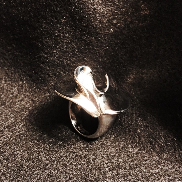 Stainless steal flower ring - Picture 6 of 6