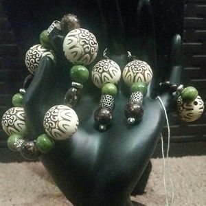 African themed handmade jewelry set