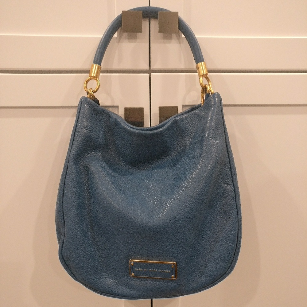 Temp price cut - Marc Jacobs Too Hot To Handle