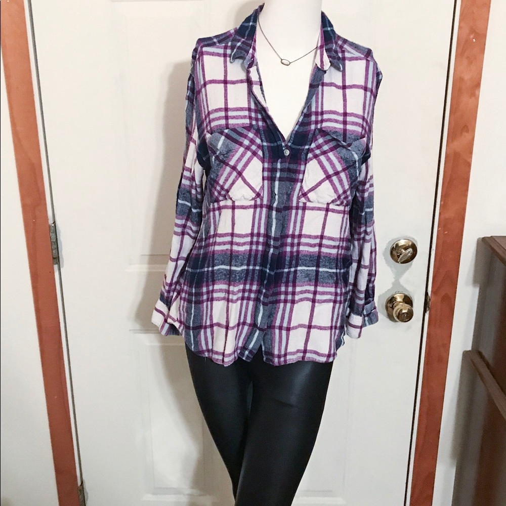 🍂 Oh so comfy fall express checked flannel 🍂