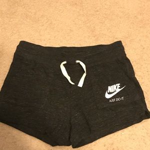 NIKE cozy shorts 🖤✔️