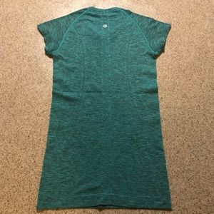 Lululemon swiftly tech T-shirt