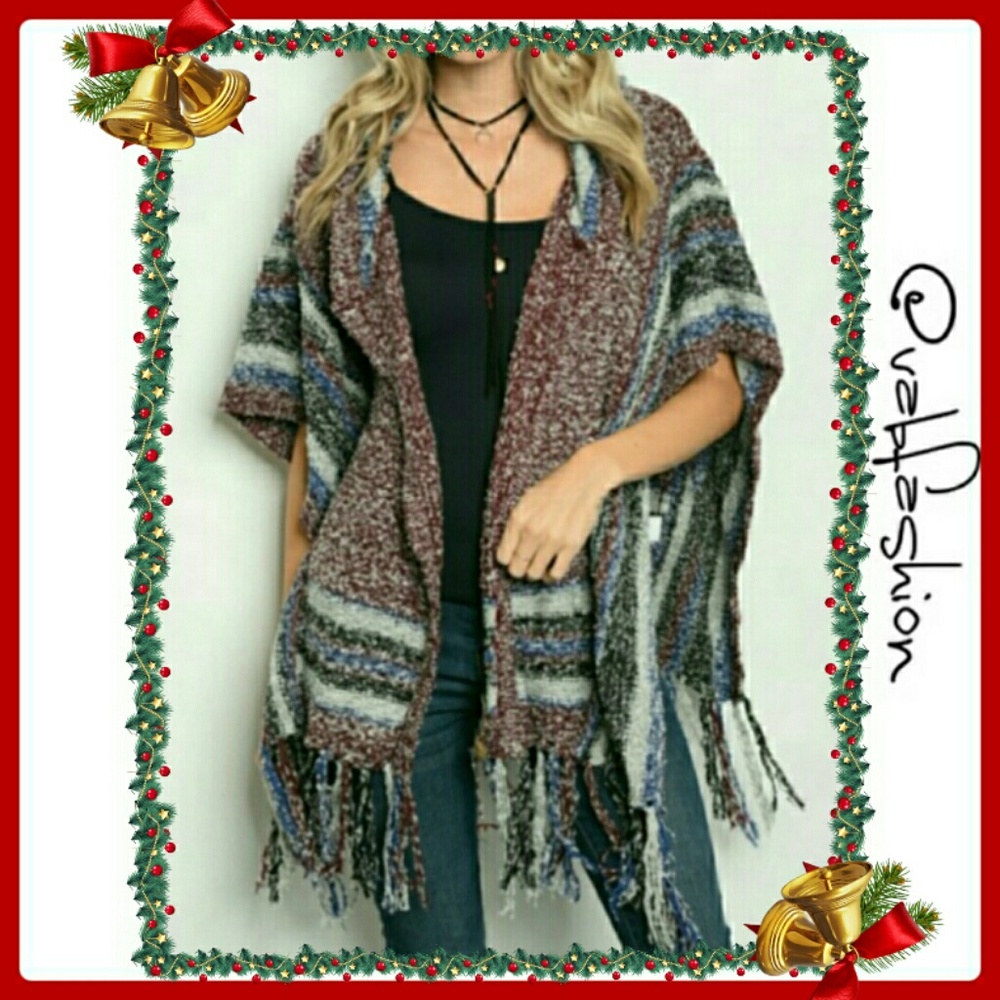 KNIT HOODED PONCHO SWEATER!🍁 - Picture 6 of 6