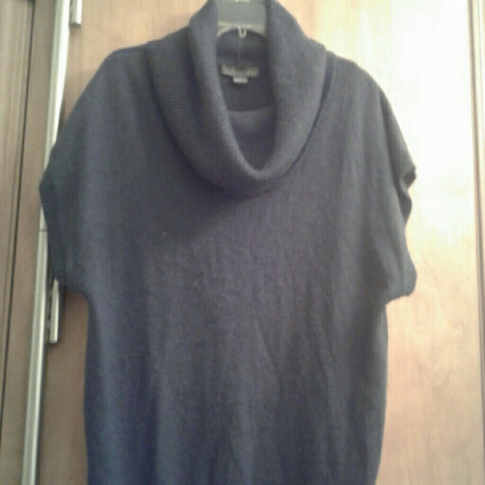 Grey turtleneck with scrunched waistline