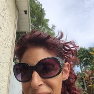 Meet your Posher, Maggie