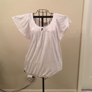 White Carolyn Taylor sz L blouse.