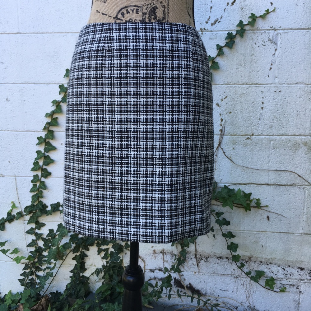 Nine West Skirt