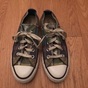 Converse plaid shoes