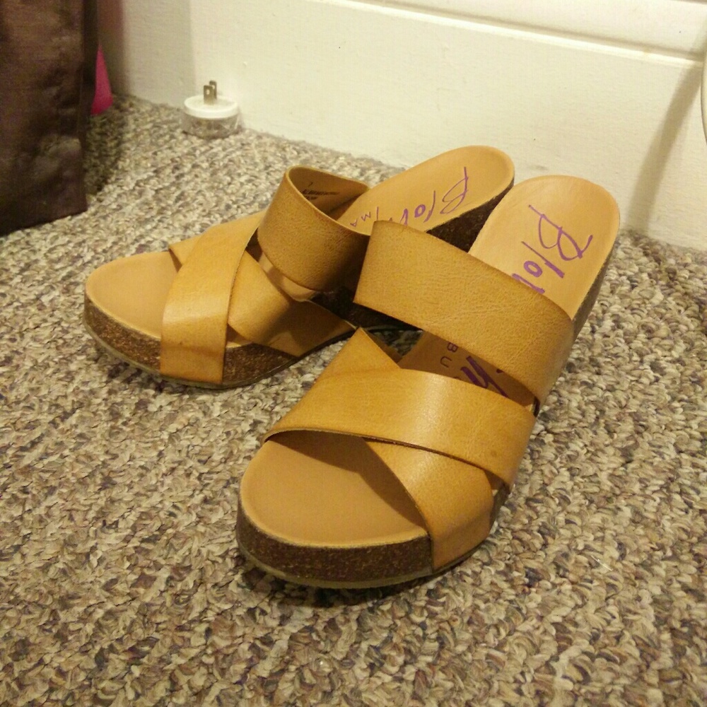 Blowfish vegan leather sandals