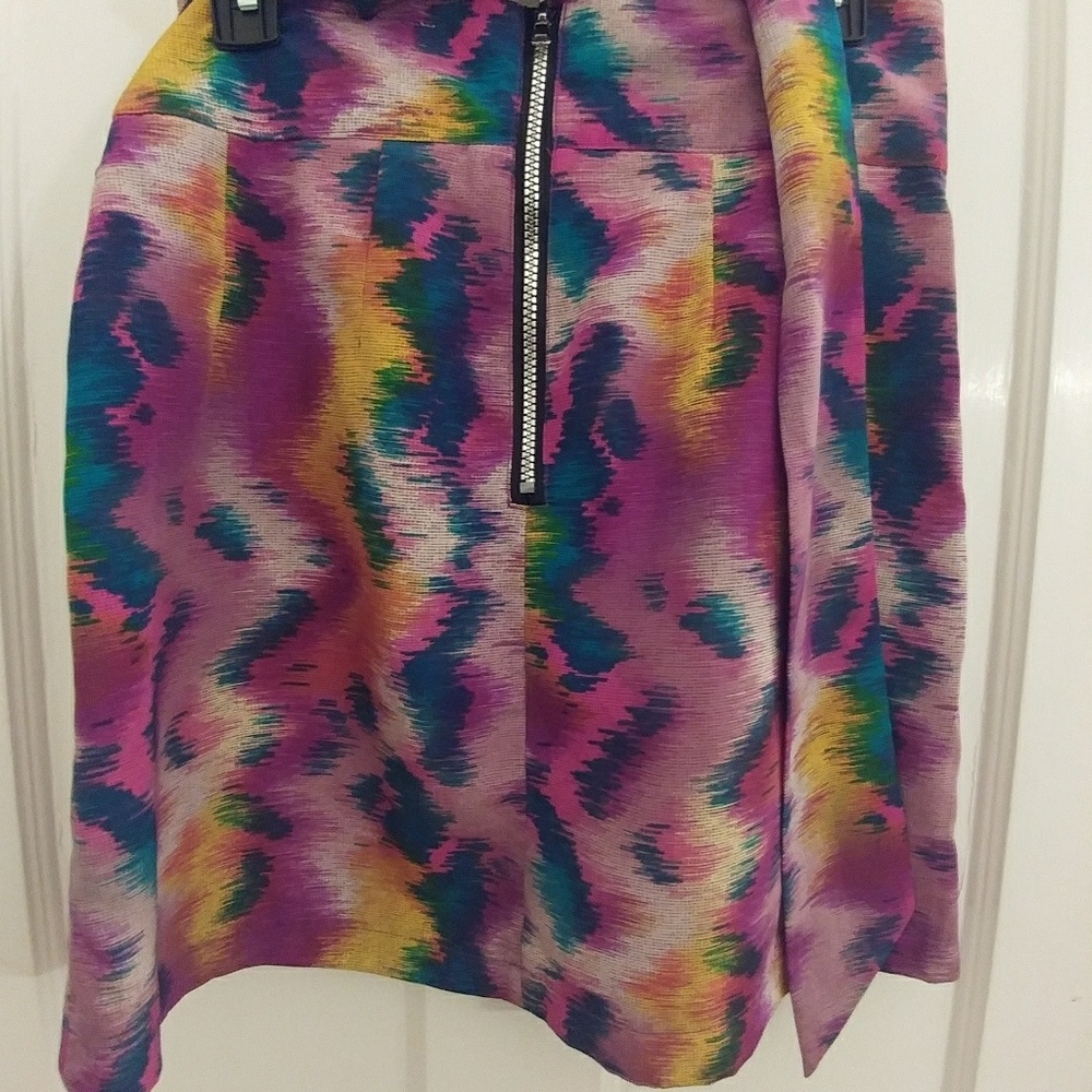 Skirt - Picture 2 of 4