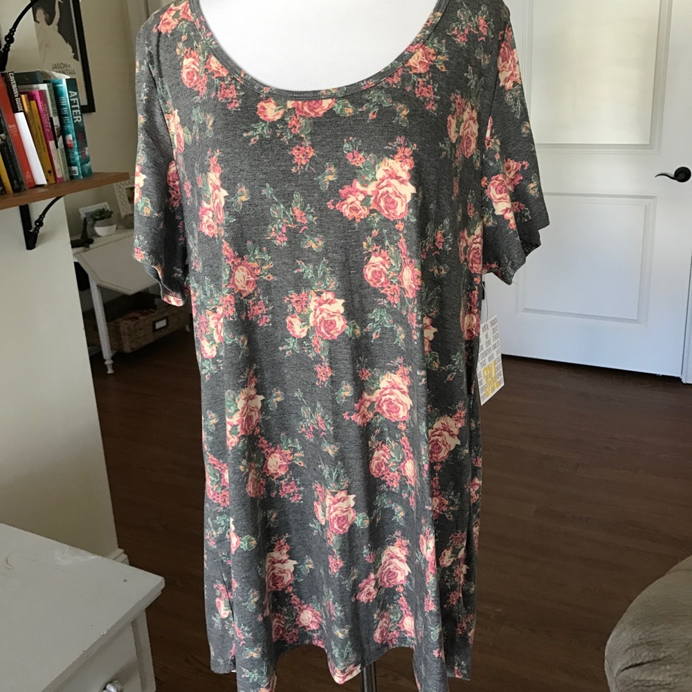 ✖️LULAROE CLASSIC T