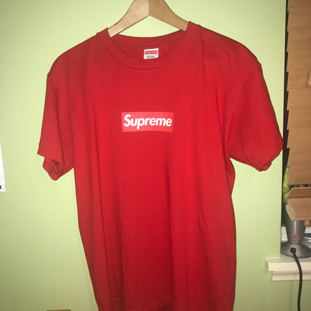 Supreme box logo