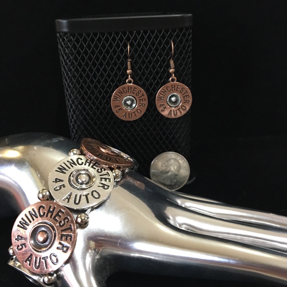 Winchester Shell Bracelet / Earring Set