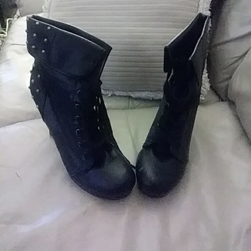 Women boots