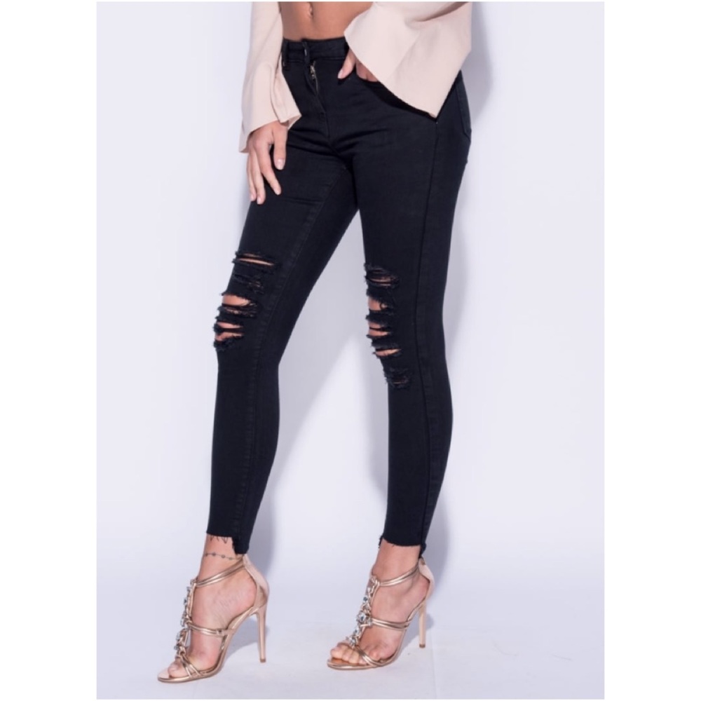 🆕LAST ONE Distressed Denim Black Skinny Jeans - Picture 5 of 5