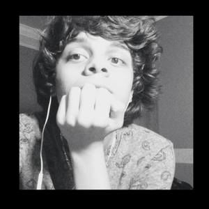 Meet your Posher, Devin