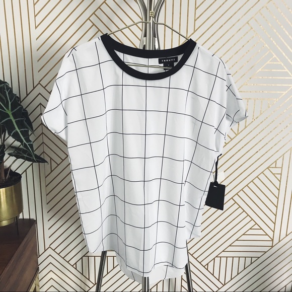 Trouve Tops - Trouve Grid Print Split Back Top