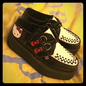 new without box T.U.K hello kitty leather loafer