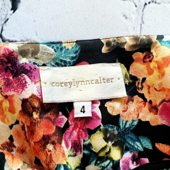 Anthro COREY LYNN CALTER Sammy Floral Capris Sz 4 - Picture 6 of 8