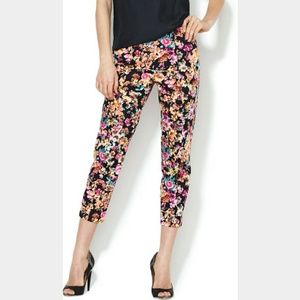 Anthro COREY LYNN CALTER Sammy Floral Capris Sz 4