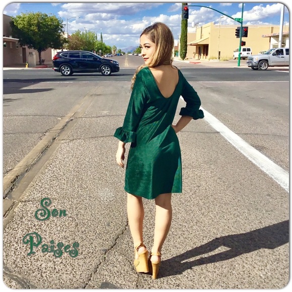 Emerald Crushed Velvet Dress-LAST ONE - Picture 2 of 6