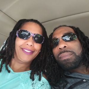 Meet your Posher, Mona