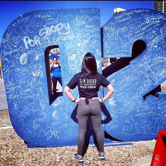 Meet your Posher, Jen - Picture 2 of 5