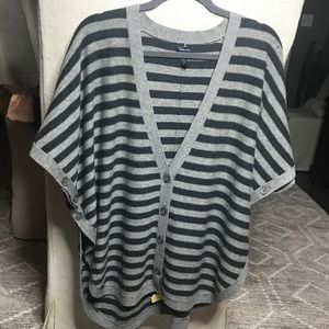 SPLENDID sweater Semi-poncho