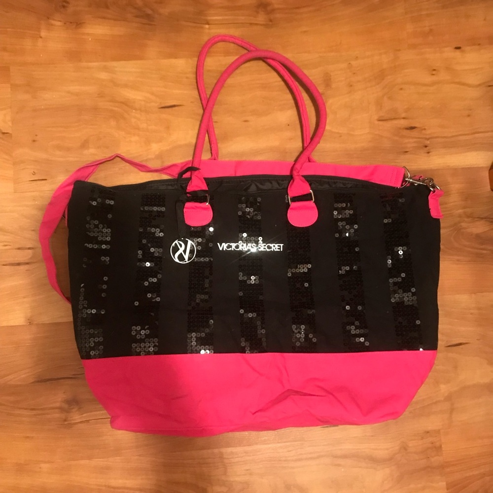 VS Tote
