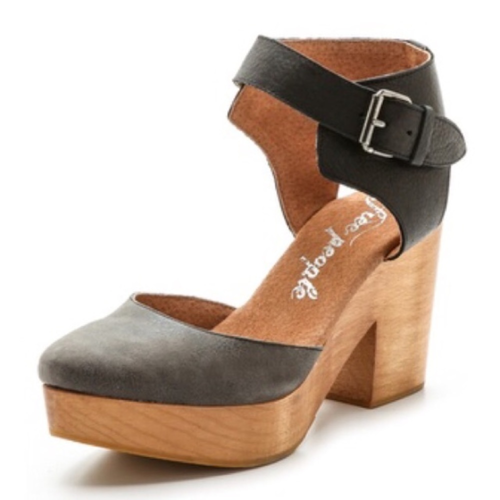 FREE PEOPLE PERCY clogs.