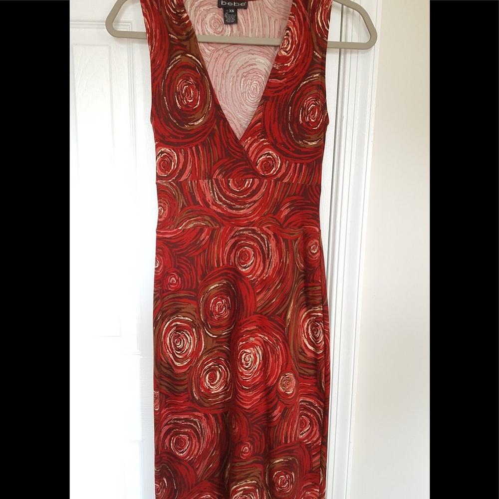 Bebe Paisley V-neck dress XS