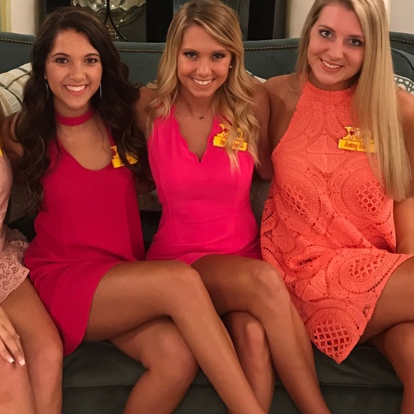 Dress - Picture 4 of 4