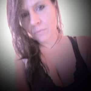 Meet your Posher, Emilie