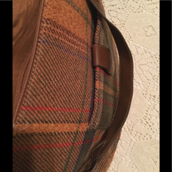 Shoulder Bag - Picture 5 of 7