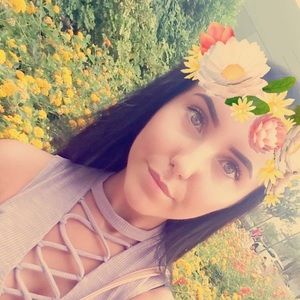 Meet your Posher, Eldina